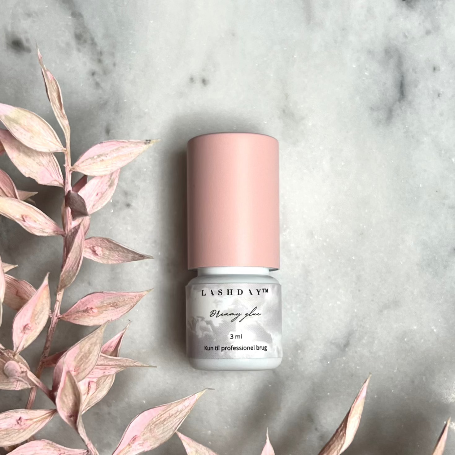 Dreamy Glue