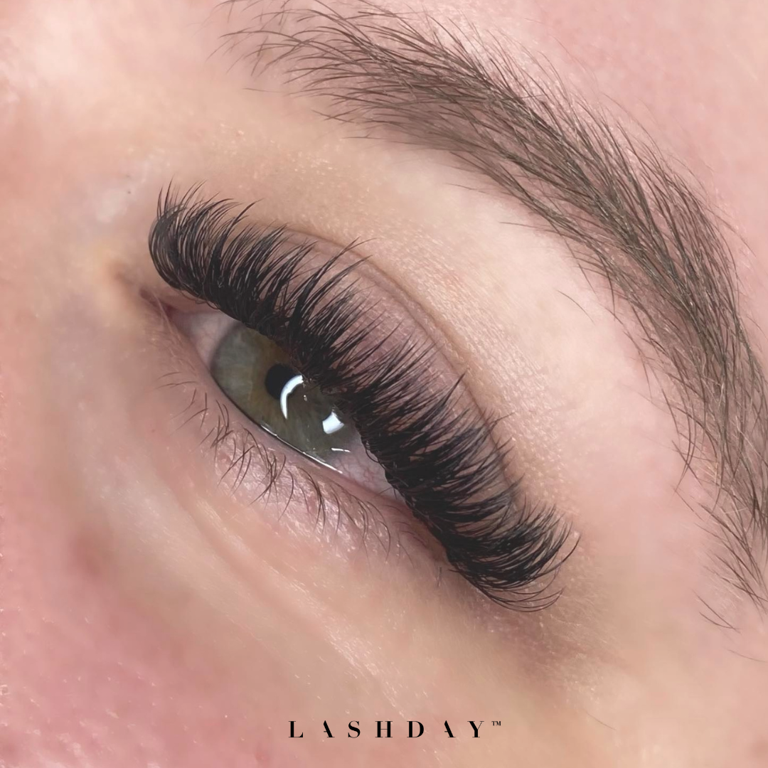 Volume eyelashes