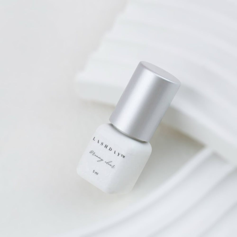 Dreamy Clear klar vippelim til eyelash extensions.
