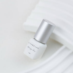 Dreamy Clear klar vippelim til eyelash extensions.