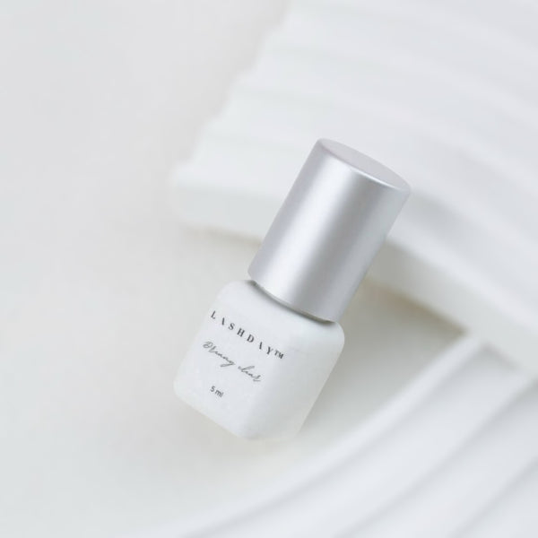 Dreamy Clear klar vippelim til eyelash extensions.