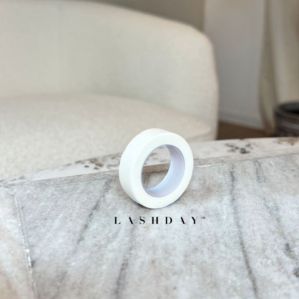 Glat tape til eyelash extensions.