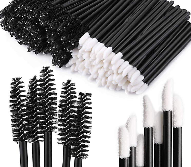 Mix mascara og læbe børste til professionelle behandlinger.