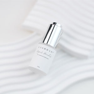 Superbonder til professionelle eyelash extensions.