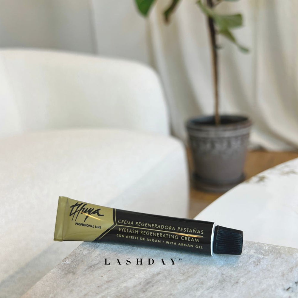 Thuya Regenerating Cream fra Lash Day
